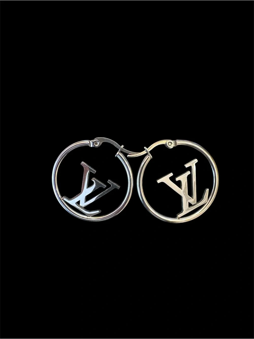 🟢🟢FLASH SALE🟢🟢NWT! Fashion Stainless Steel SilverHoop Earrings - Picture 2 of 3